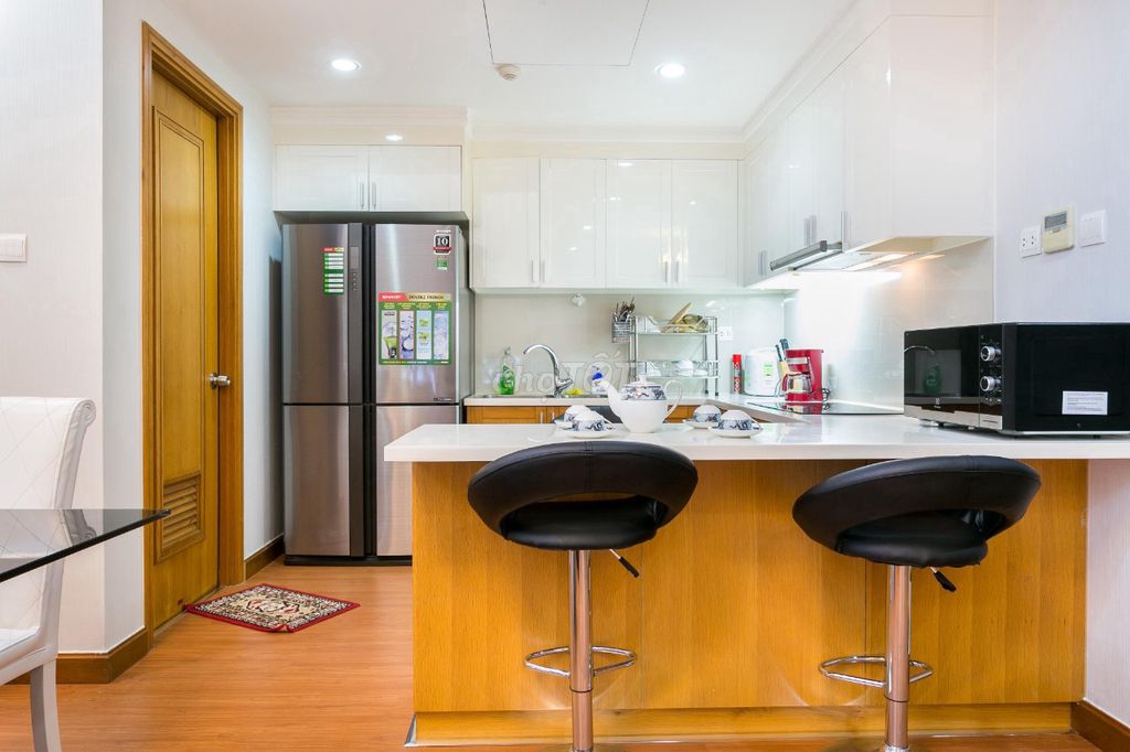Rent Penthouse Fairest Plaza.