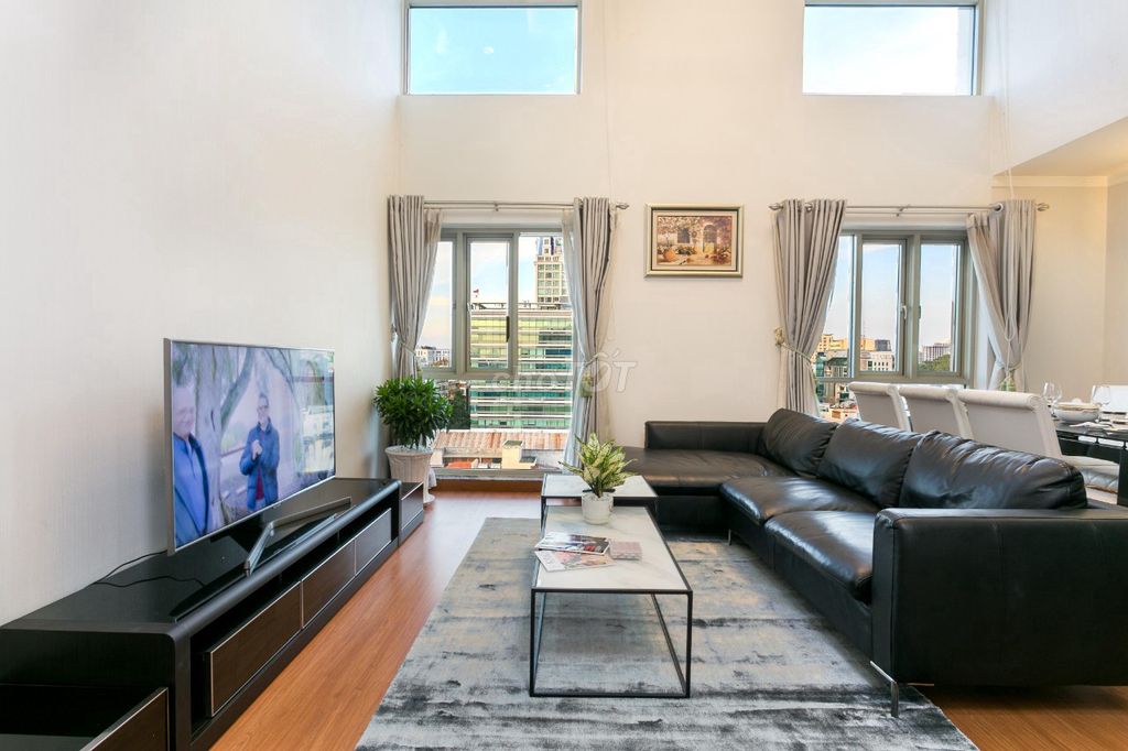 Rent Penthouse Fairest Plaza.