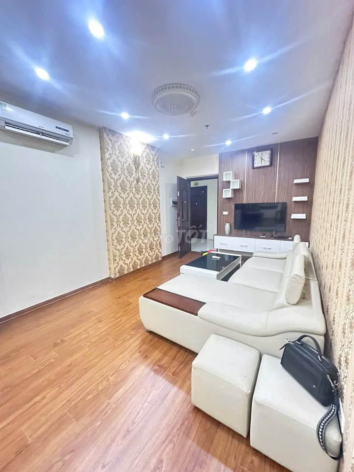 Only 14 million C/c Harmona, Trương Công Định, full interior.