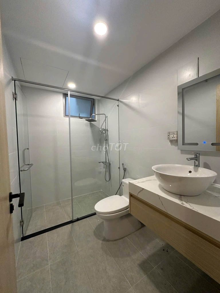 Satra Eximland, Phan Đăng Lưu (2 Bedrooms, 2 toilets) At 16 million a month Full interior