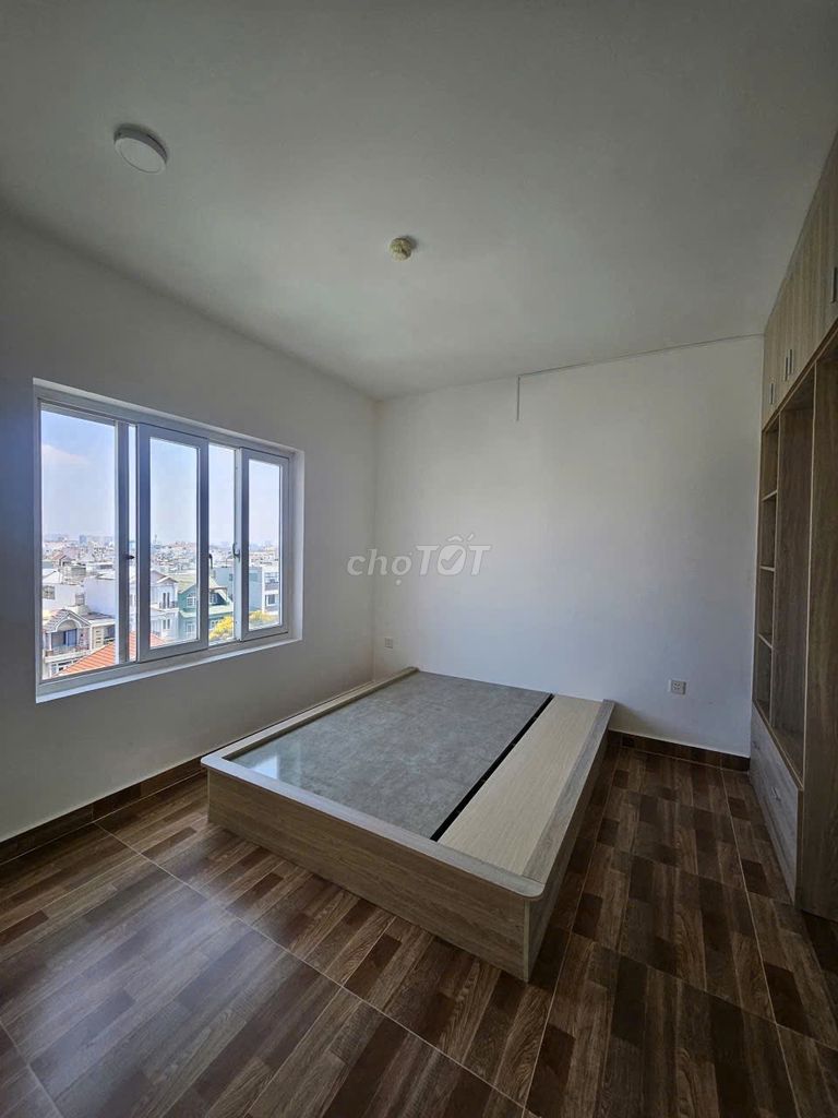 Chung cư Nhiêu Tứ, Hoa Sứ, bedroom: Two bedrooms, ntcb, 60 meters2, 10 million.