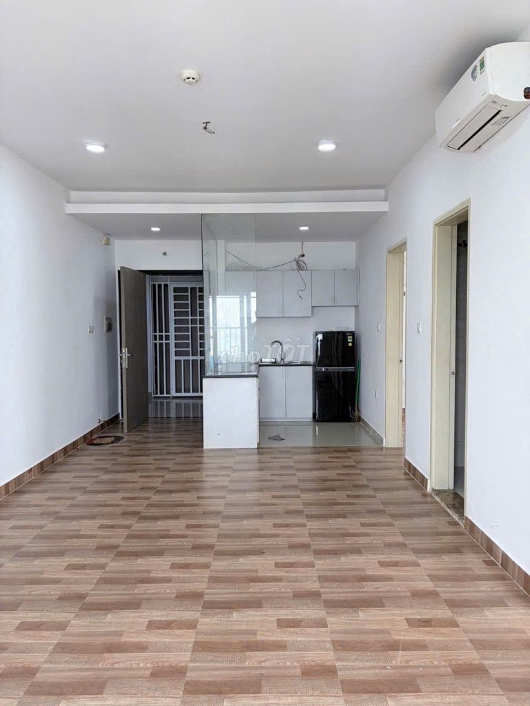 Chung cư Nhiêu Tứ, Hoa Sứ, bedroom: Two bedrooms, ntcb, 60 meters2, 10 million.