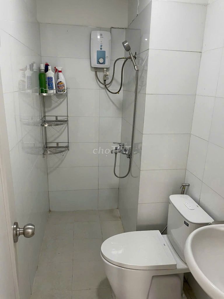 Chung cư Nhiêu Tứ, Hoa Sứ, bedroom: Two bedrooms, ntcb, 60 meters2, 10 million.