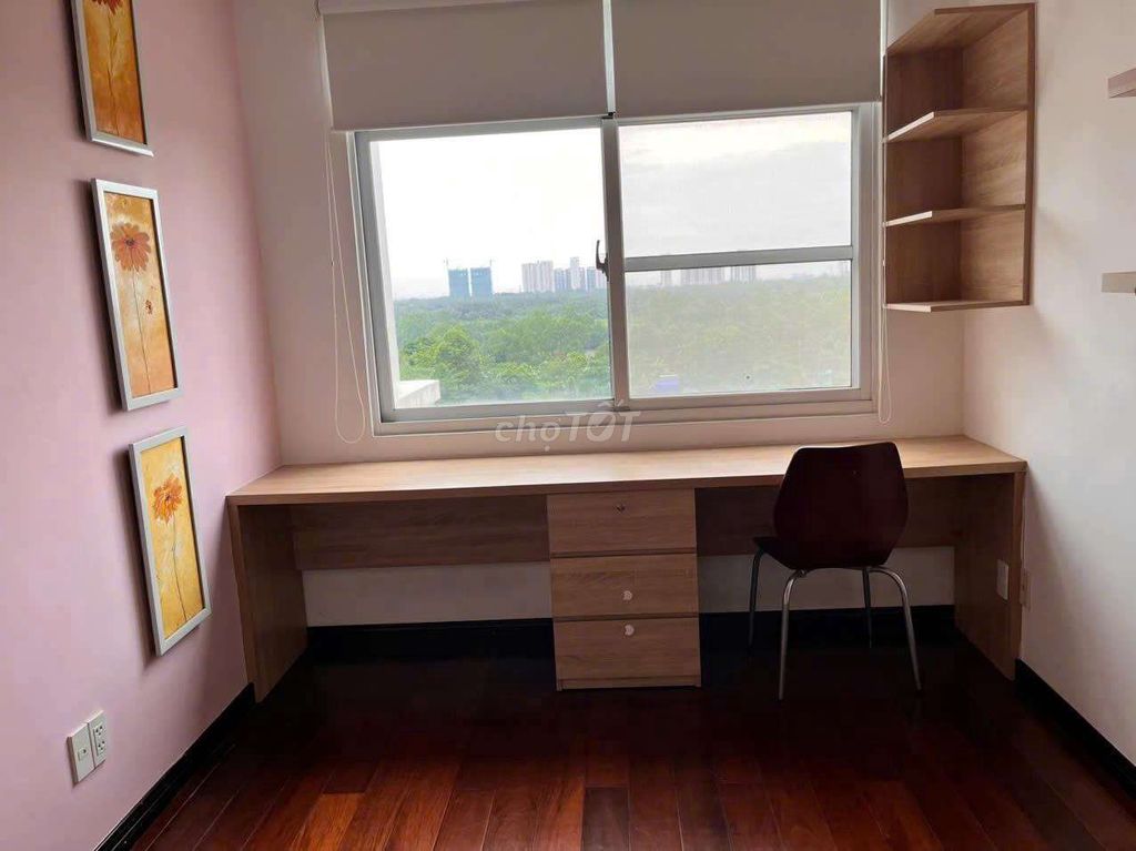 Green View District 7, 3 bedrooms full of furniture. It's worth 24 million Ms. Inflammation.