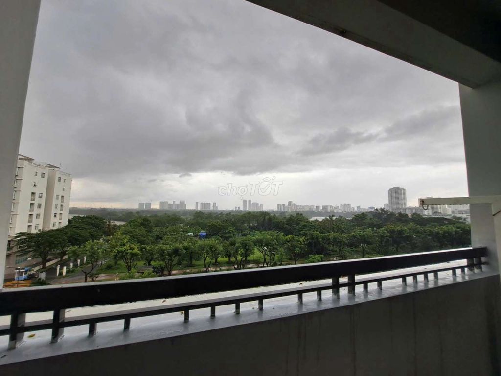 Green View District 7, 3 bedrooms full of furniture. It's worth 24 million Ms. Inflammation.