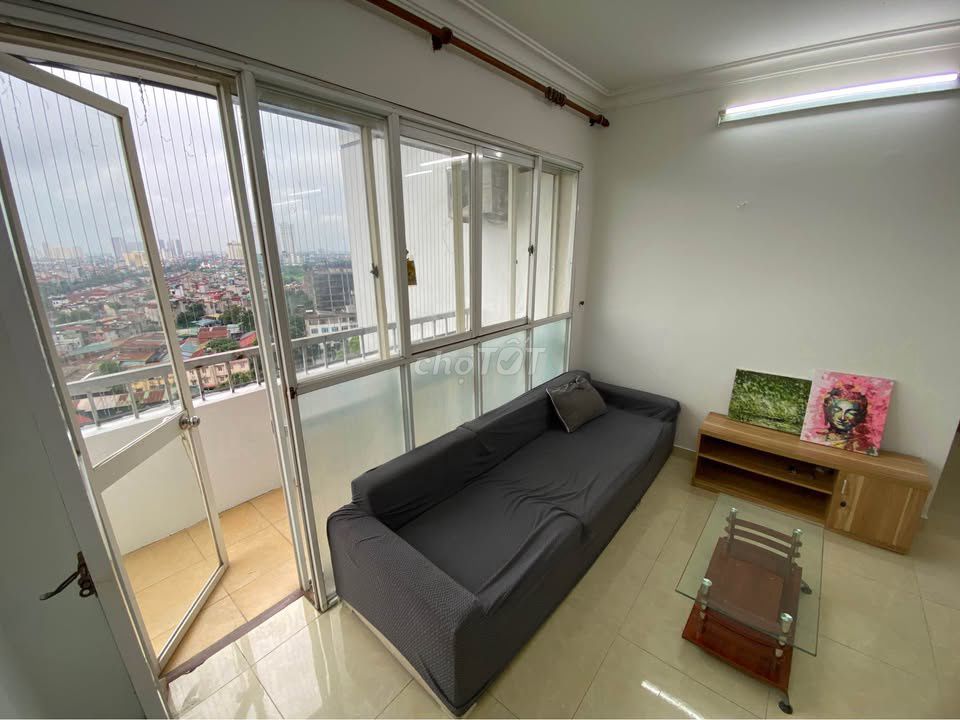Rent Sen, Lạc Long Quân-1-0-3 bedrooms, furniture 14 million a month.
