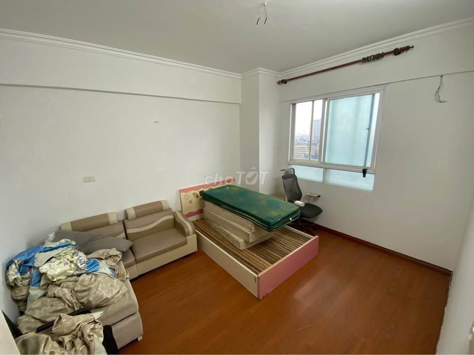 Rent Sen, Lạc Long Quân-1-0-3 bedrooms, furniture 14 million a month.