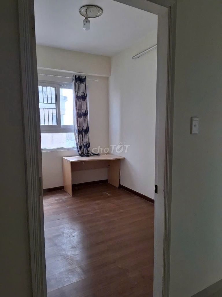 Cao ốc Phú Nhuận, 20 Hoàng Minh Giám at 11 million per month apartment 2 p sleep