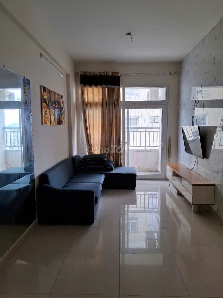 Cao ốc Phú Nhuận, 20 Hoàng Minh Giám at 11 million per month apartment 2 p sleep