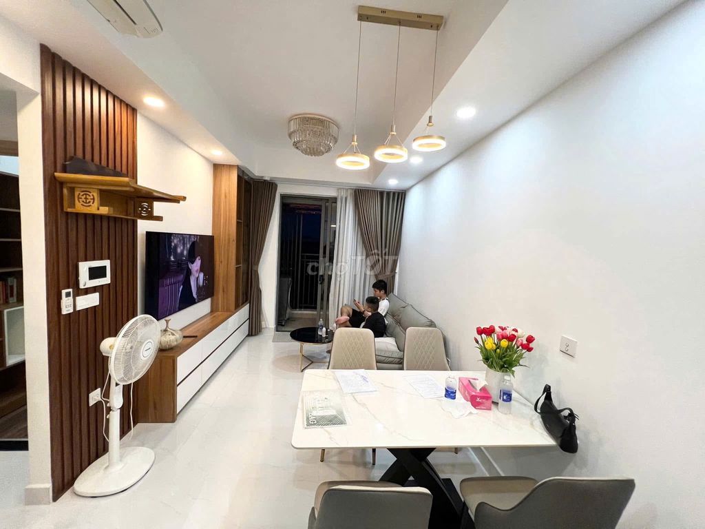 Republic apartment, 18 Cộng Hòa- 2-p apartment, 155 million a month interior.