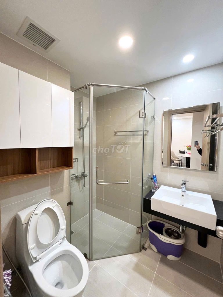 Republic apartment, 18 Cộng Hòa- 2-p apartment, 155 million a month interior.
