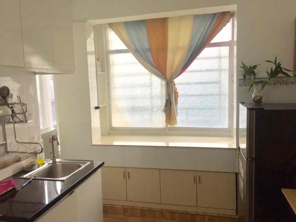 The studio apartment 33 m2 Tôn Thất Thuyết, District 4-- fine price, nice position.