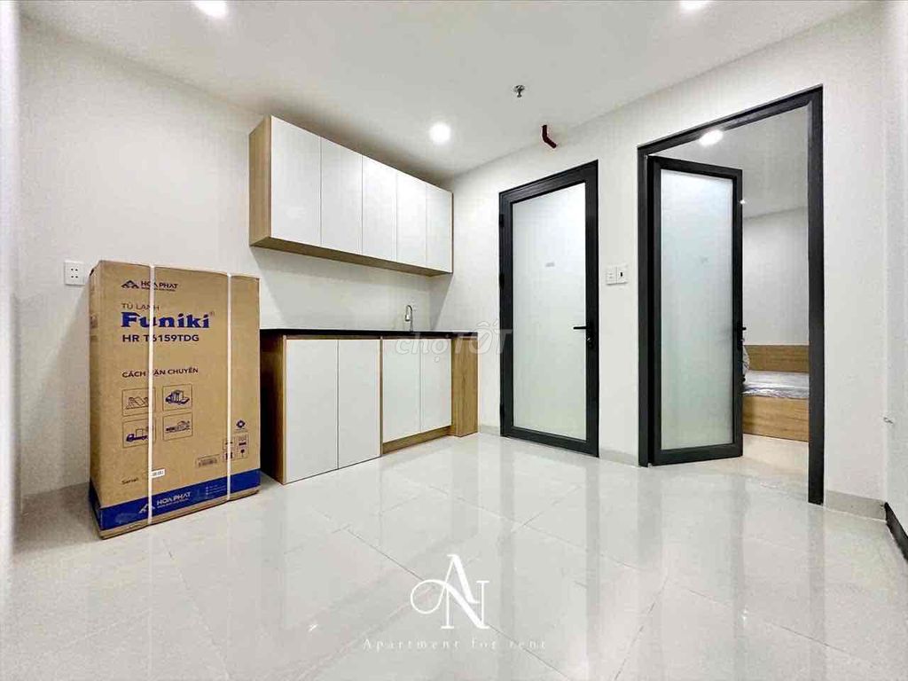 Open two bedrooms, two bathrooms, bancol Nơ Trang Long, with elevator vaults.