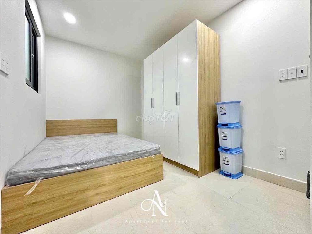 Open two bedrooms, two bathrooms, bancol Nơ Trang Long, with elevator vaults.