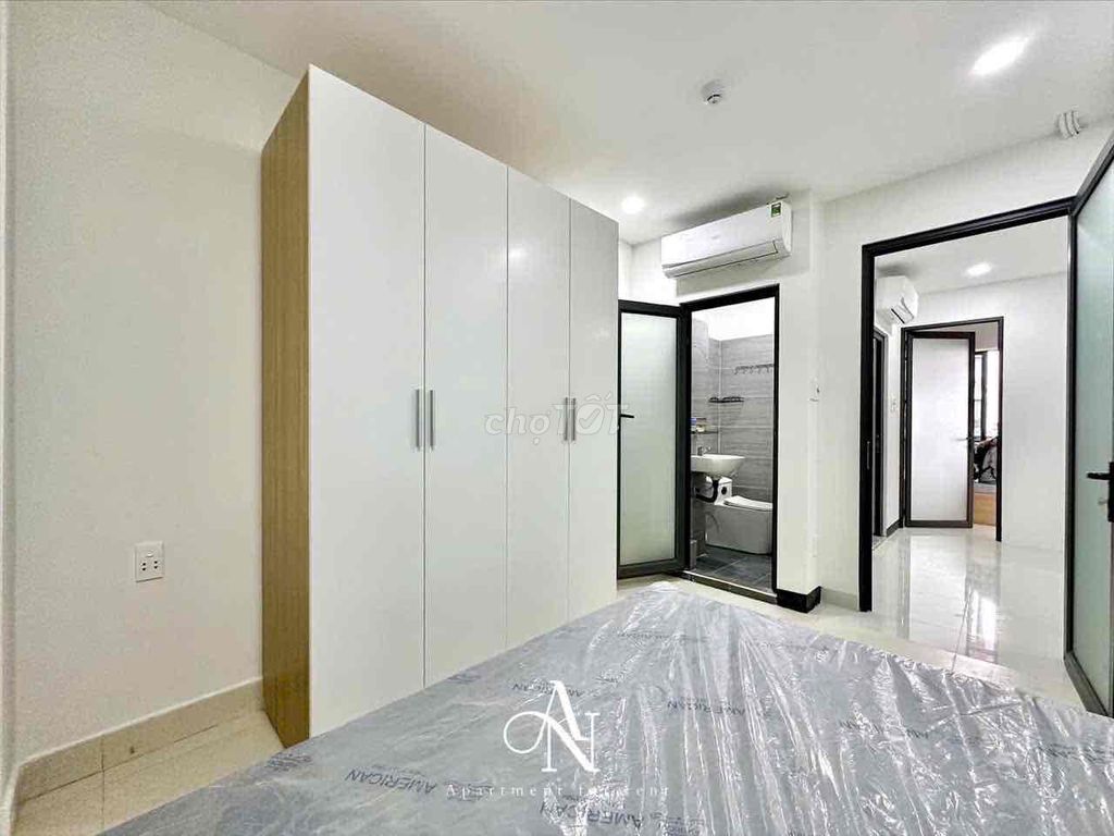 Open two bedrooms, two bathrooms, bancol Nơ Trang Long, with elevator vaults.