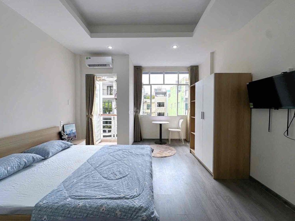 Just 100 percent. 35 M2 Parks. Full new furniture near the market.