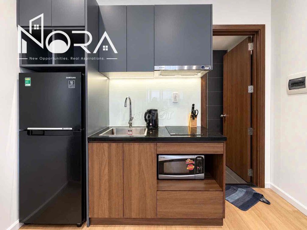 Open new apartment 100% - full modern furniture at the center