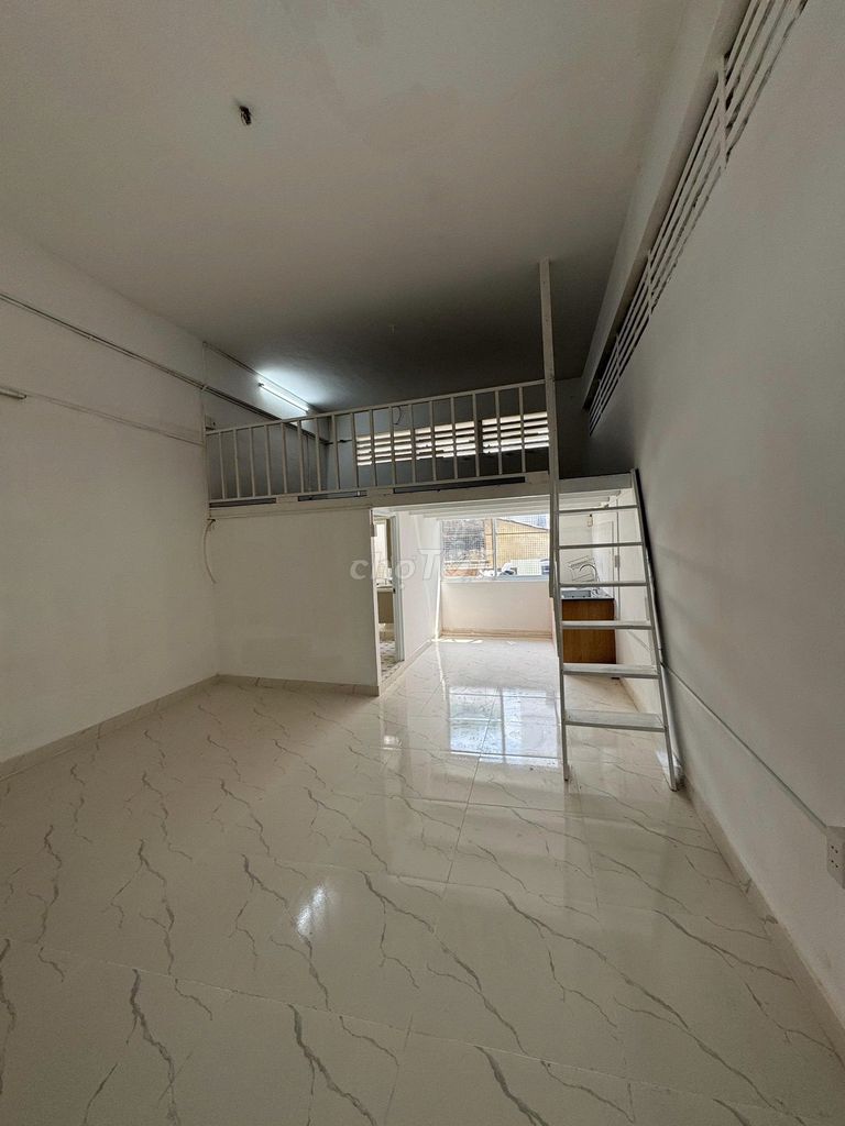 Rent the Guardian 614 Palace. - 80 meters, 7 million a month.