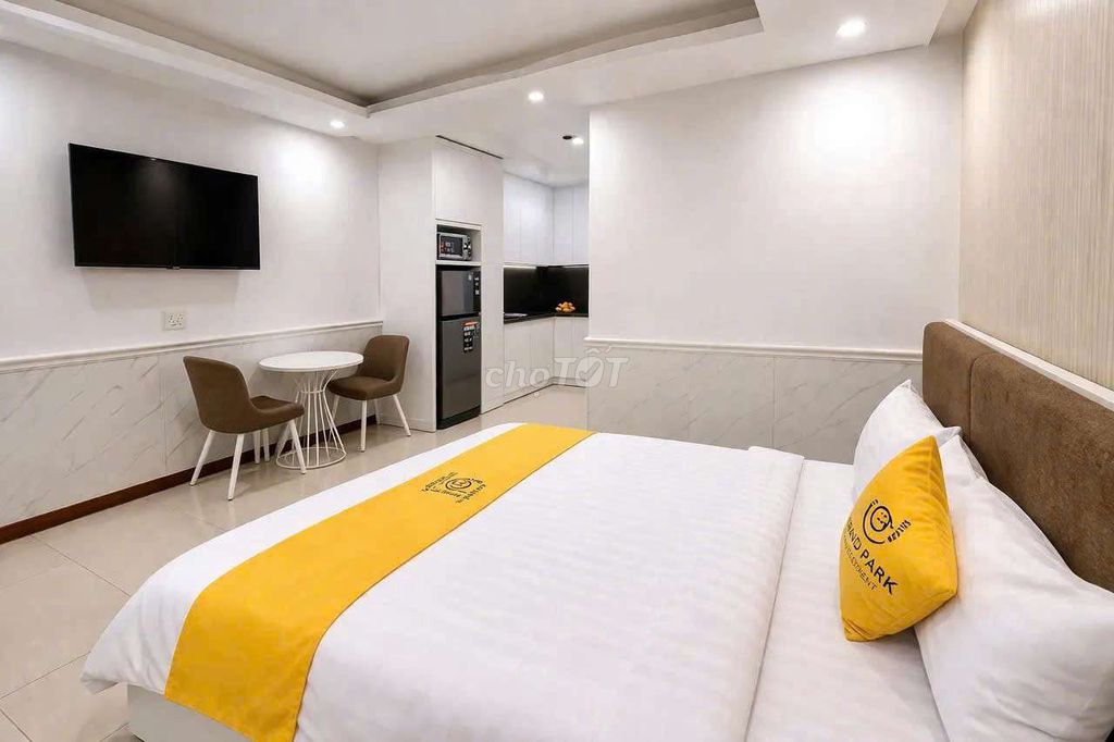 Basement Services apartment - 13–15 million a month.