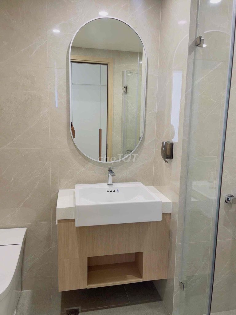 Two B Lumier Court bedrooms, 100 percent high-end furniture, for 15 million.