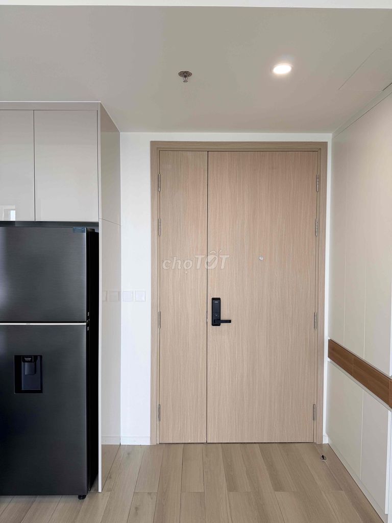 Two B Lumier Court bedrooms, 100 percent high-end furniture, for 15 million.