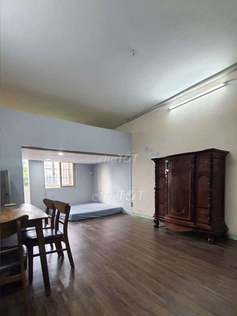 Rent an apartment in the first district.