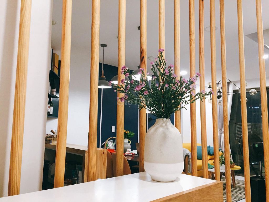 It's boss share one-one room in a high-level apartment in Bình Thạnh.