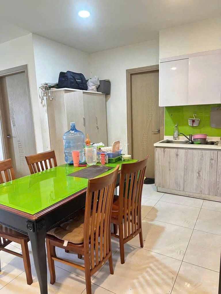 Saigonres Plaza Nguyễn Xí, 155 million rent a month, three bedrooms, two toilets, 81 meters full of furniture.