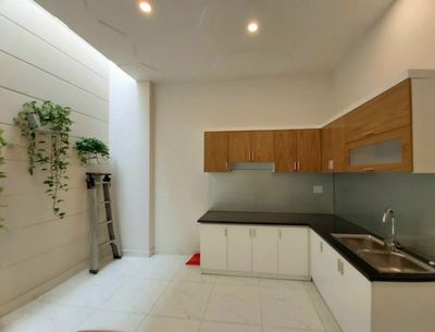 Need to rent an alley house 206 A 3/2-711 District 10