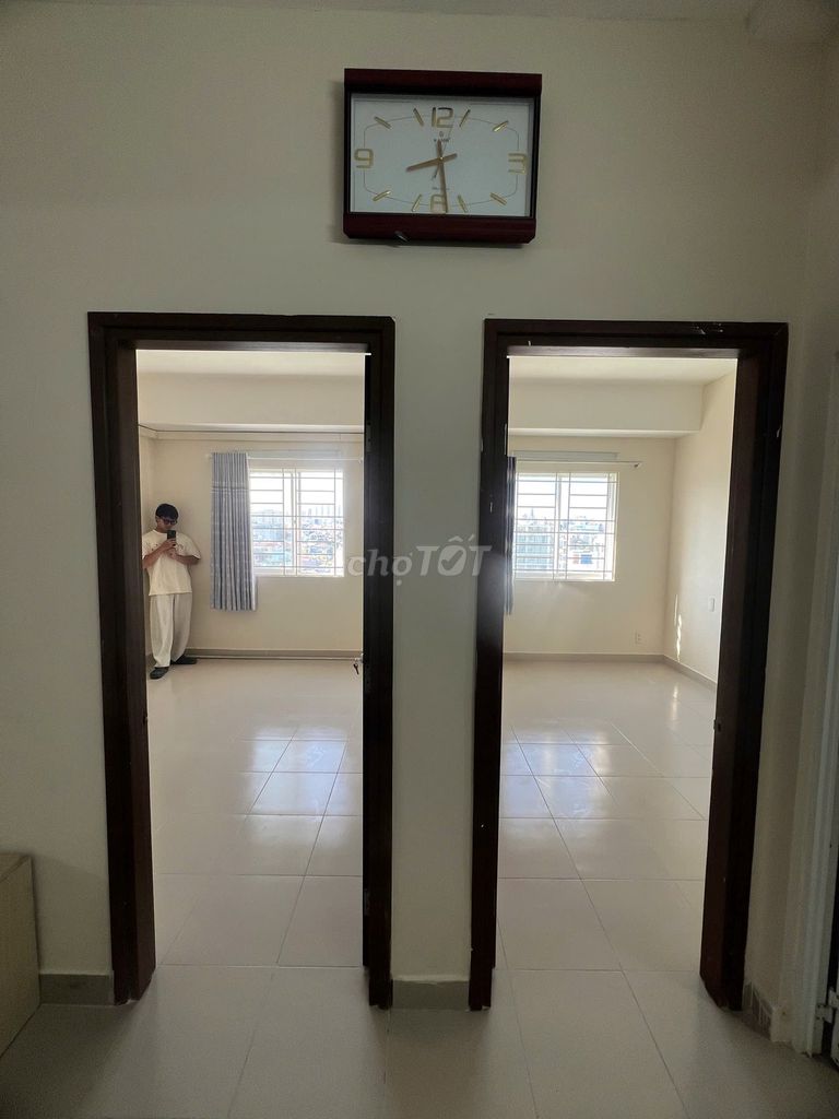 Tecco complex, Nguyễn Thiện Thuật, bt: Two bedrooms, air conditioning, 60 meters, 10.5 million.