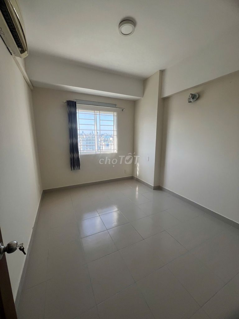 Tecco complex, Nguyễn Thiện Thuật, bt: Two bedrooms, air conditioning, 60 meters, 10.5 million.