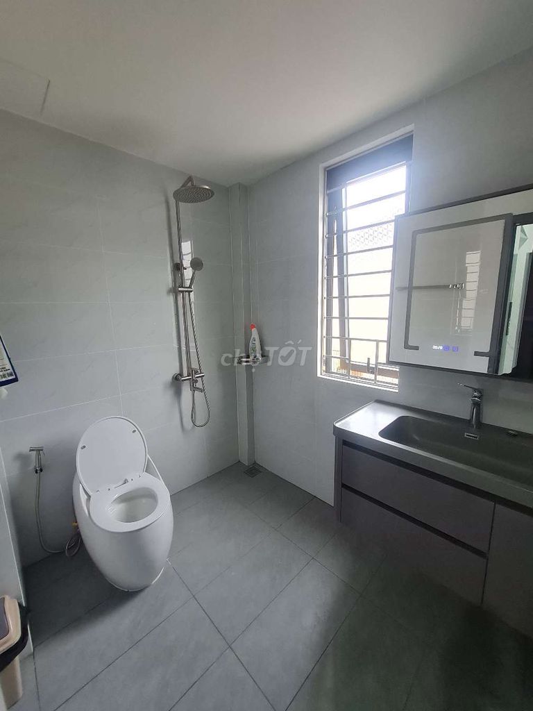 The apartment is full of furniture, 35 meters new, car lanes traveling, 8.5 million.