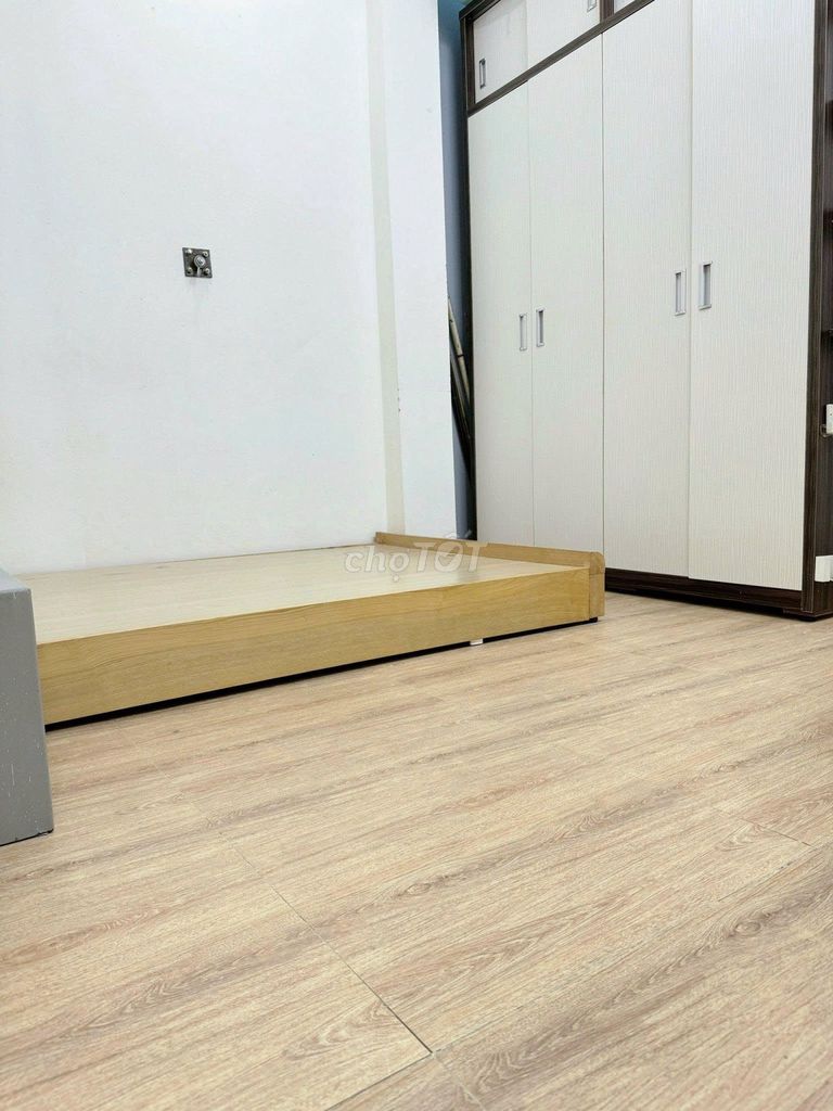 Chung cư Nhiêu Tứ-Hoa Sứ apartment 2 p sleeps, with 10 million a month interior