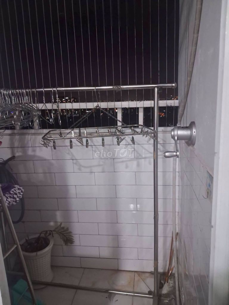 Phú Thạnh building is empty. One bedroom is six million and a half/th. 53 Nguyễn Sơn