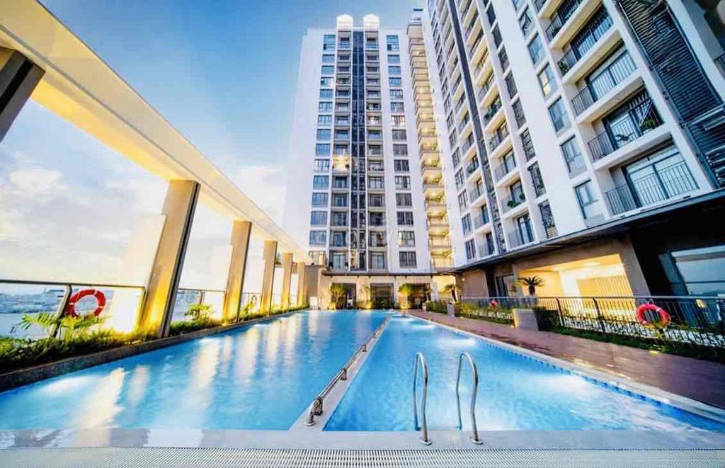 Rent a six-year-old district apartment.