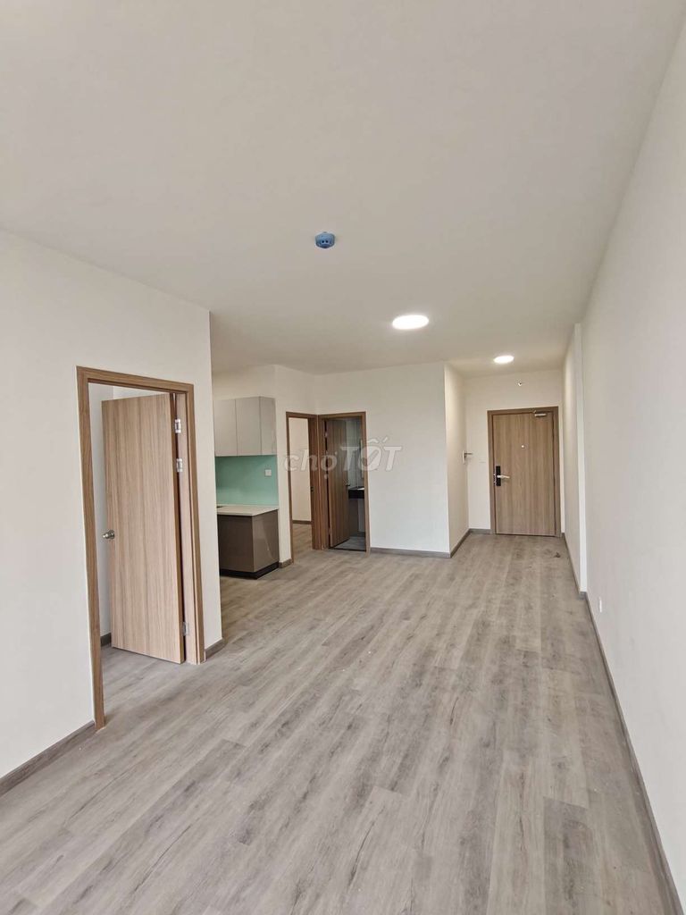 The super-special corner house only gets two bedrooms, two toilets, eight million.