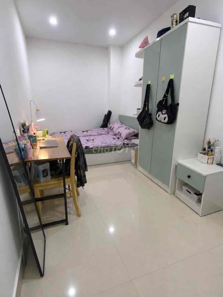 Pass two bedrooms - just Phạm Văn Đồng.11 million a month.