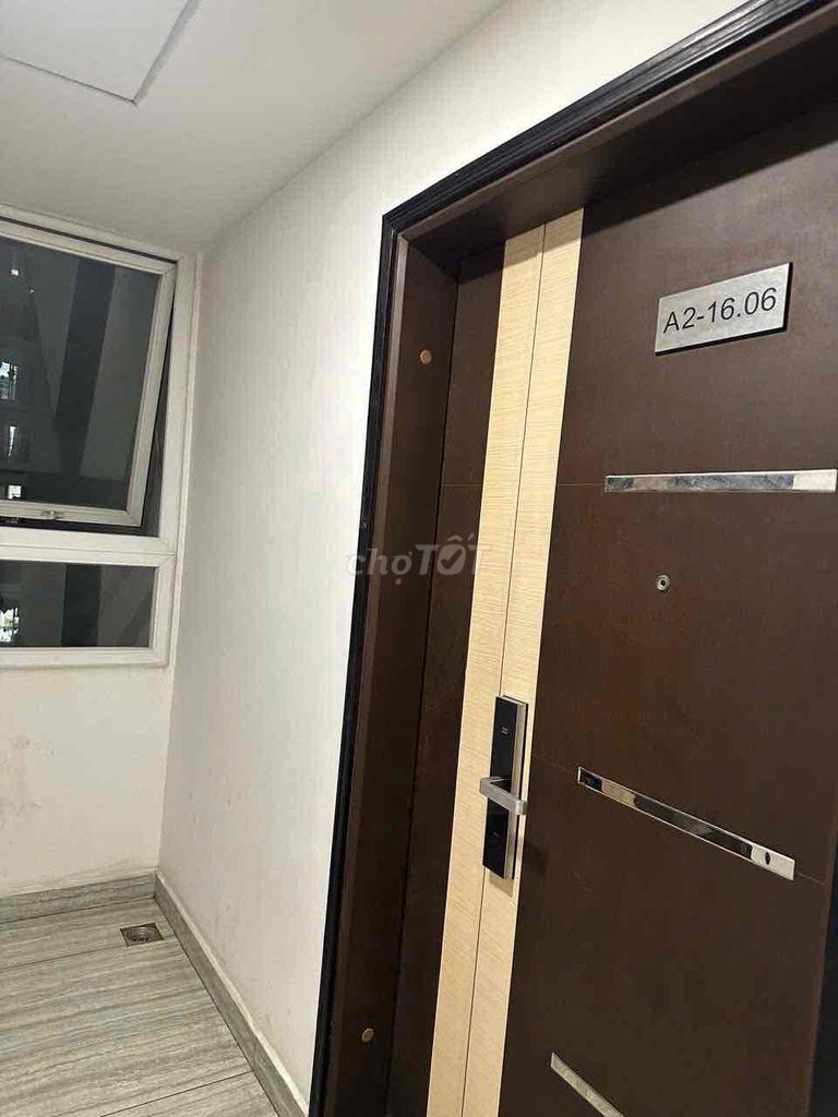 Rent the center of the 10th, 3 bedrooms, full interior.