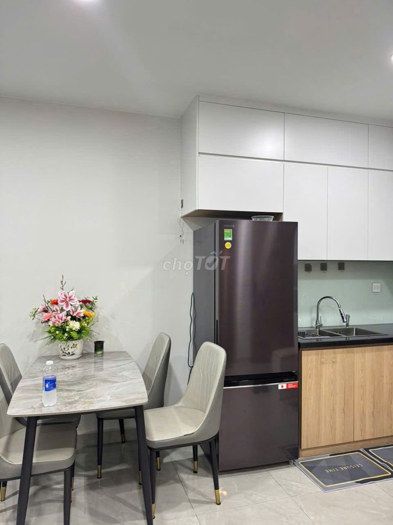 The Piffy apartment. Tx13 District 12. The area is 55 meters two bedrooms. Nine million.