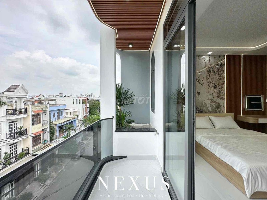 A cool full interior studio right here,art Phan Huy Ích.
