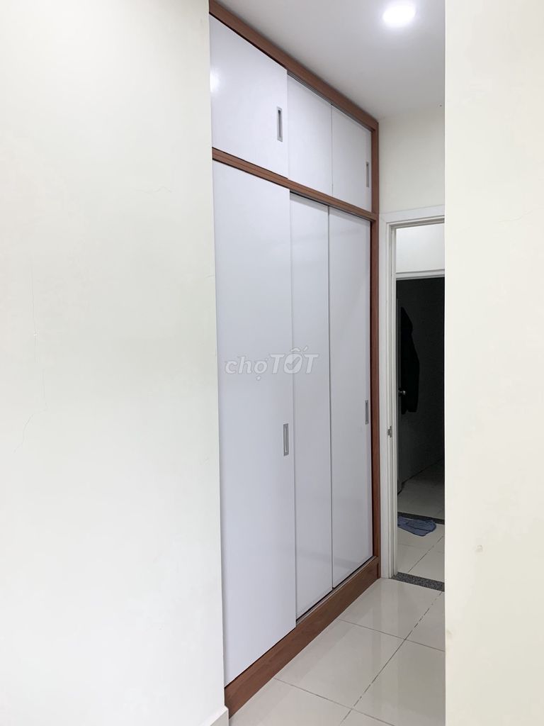 Renting Topaz Elite - 3 bedrooms, 2 toilets, 85 M2 basic interiors