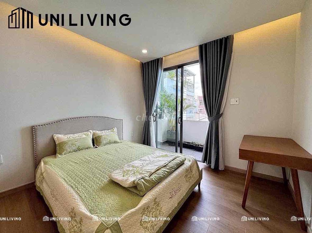Rent an apartment. A big balcony bedroom.