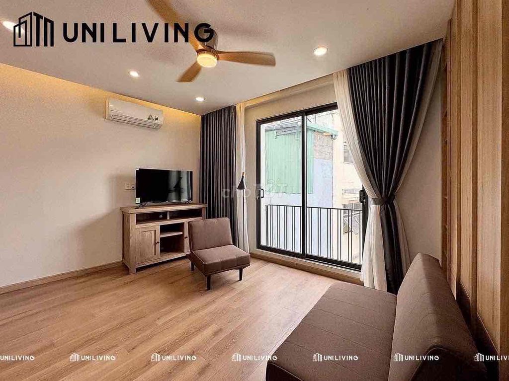 Rent an apartment. A big balcony bedroom.