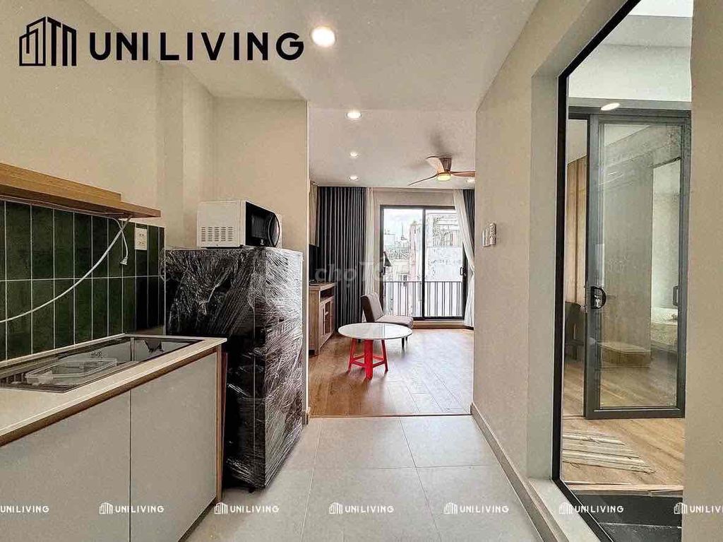 Rent an apartment. A big balcony bedroom.