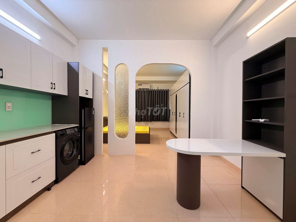 Rent apartment 1 bedroom 35 M2 - large window - private washing machine in the 10th.