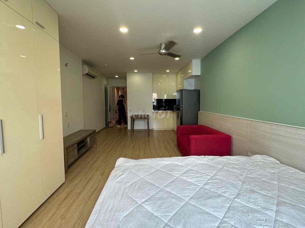 District Center Room 1, Near New Market, Lit Beneve 8, Mojito Turtle