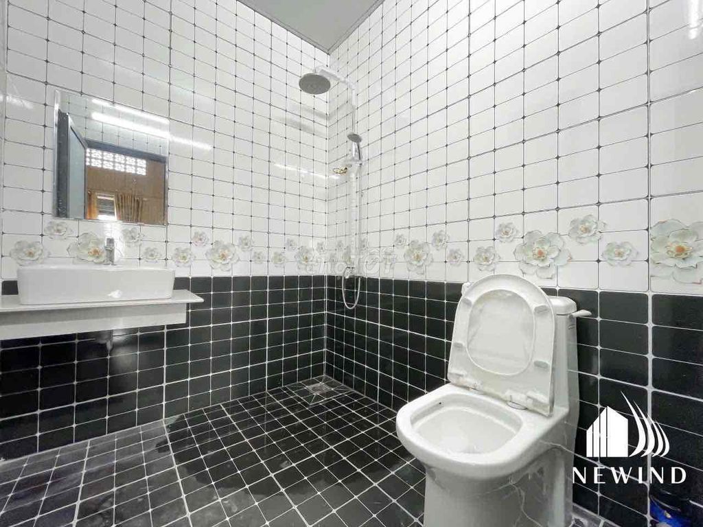 Duprix 2 bedrooms are located right next to the center of 7 through Rmit and Tdtu.