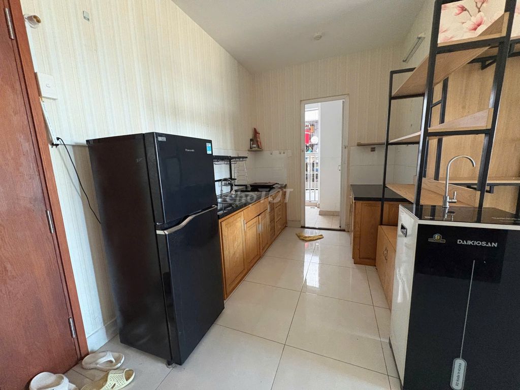 Rent the apartment. A full bedroom, right there. Nine.5 million matching small families.