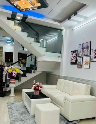 Rent a corner two-one-five-four-four-one-four-one-oh-Lý Thường Kiệt, 755-14.
