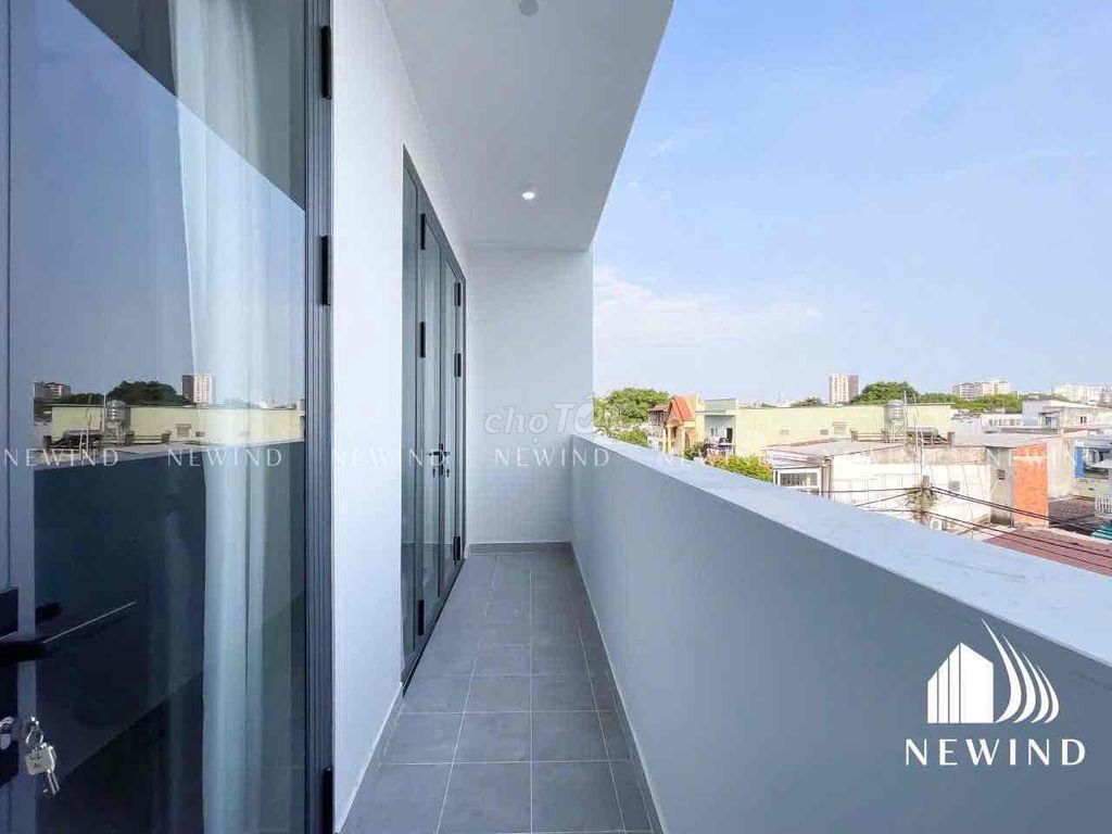 It's a brilliant project in Nguyễn Khoái, district 4, elevator, cityview.